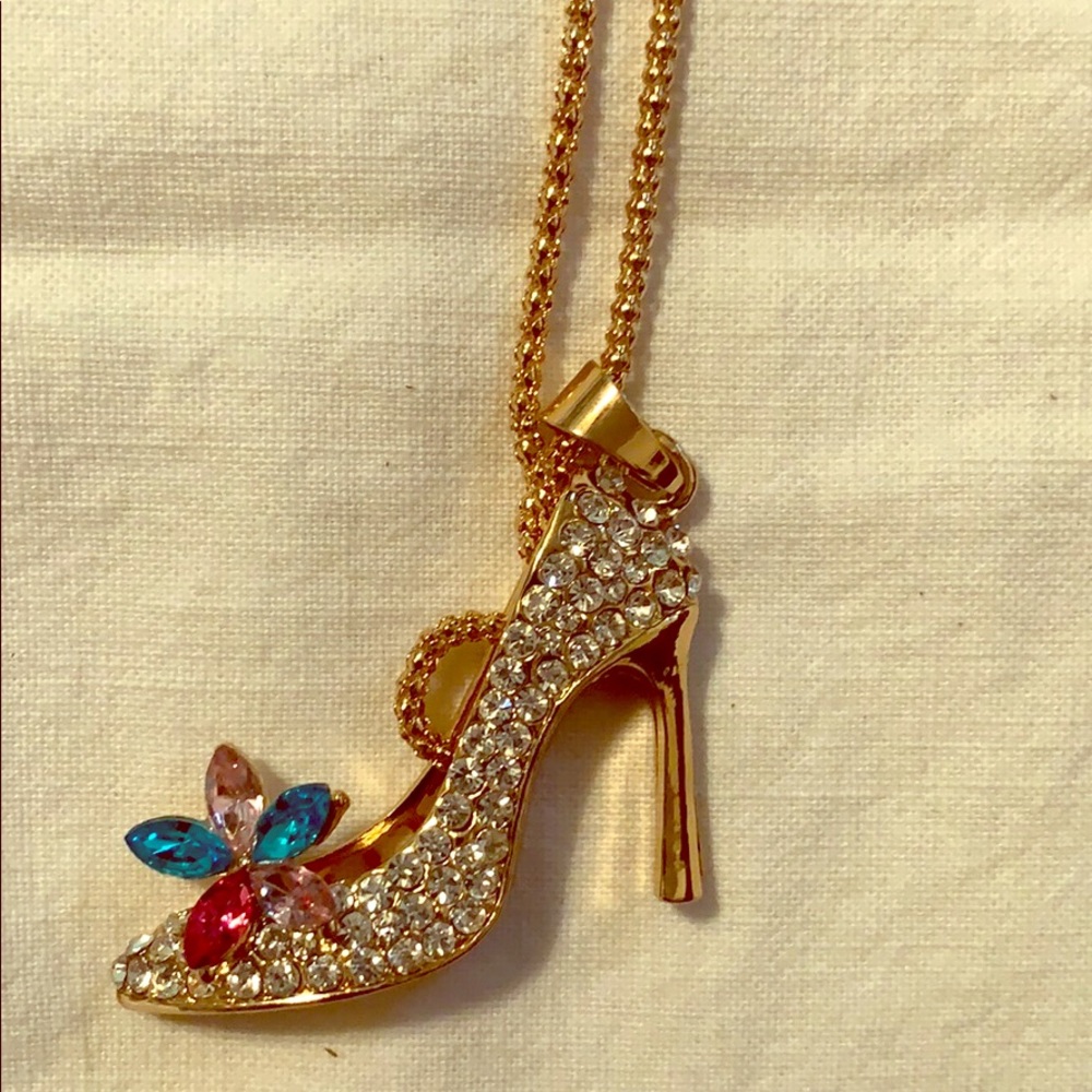 Rhinestone enamel shoe necklace